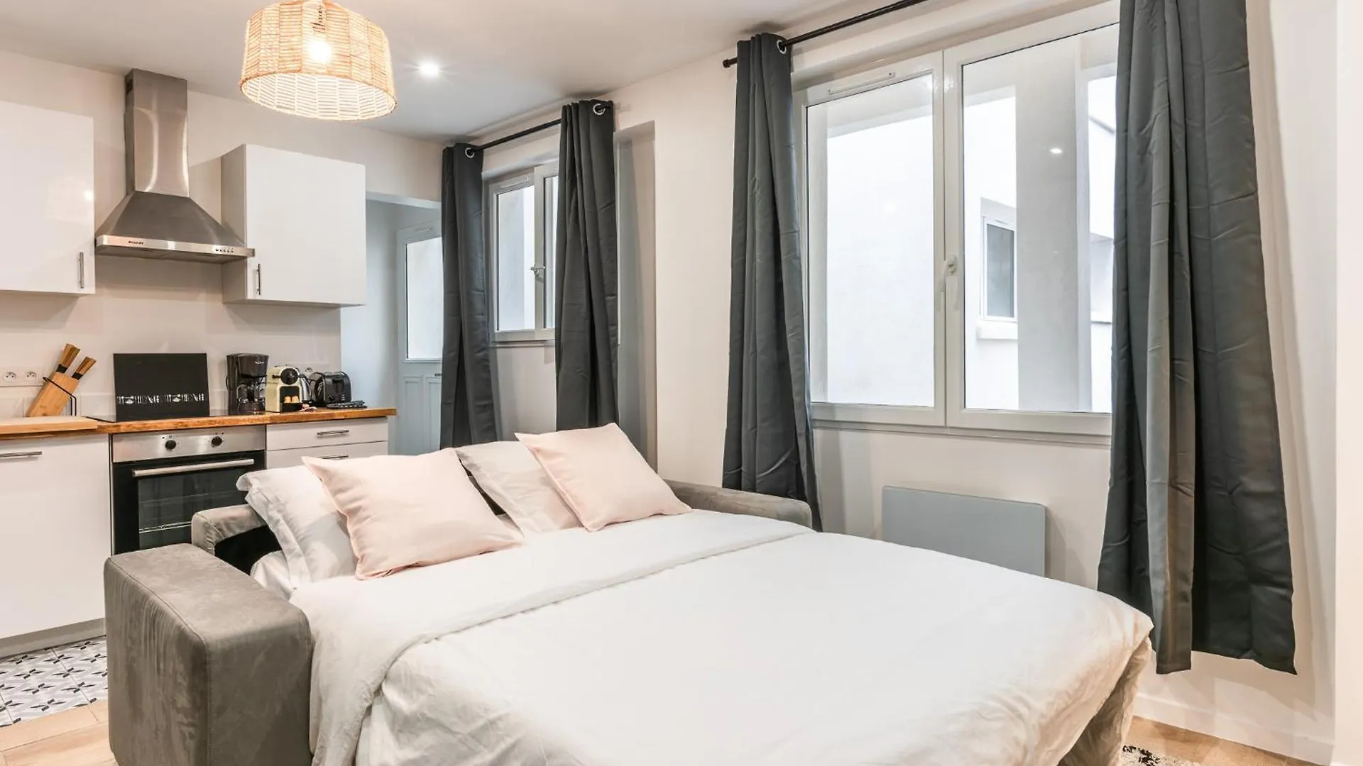 Charming House - 6 Guests - Buttes Chaumont Parc Apartment Paris France